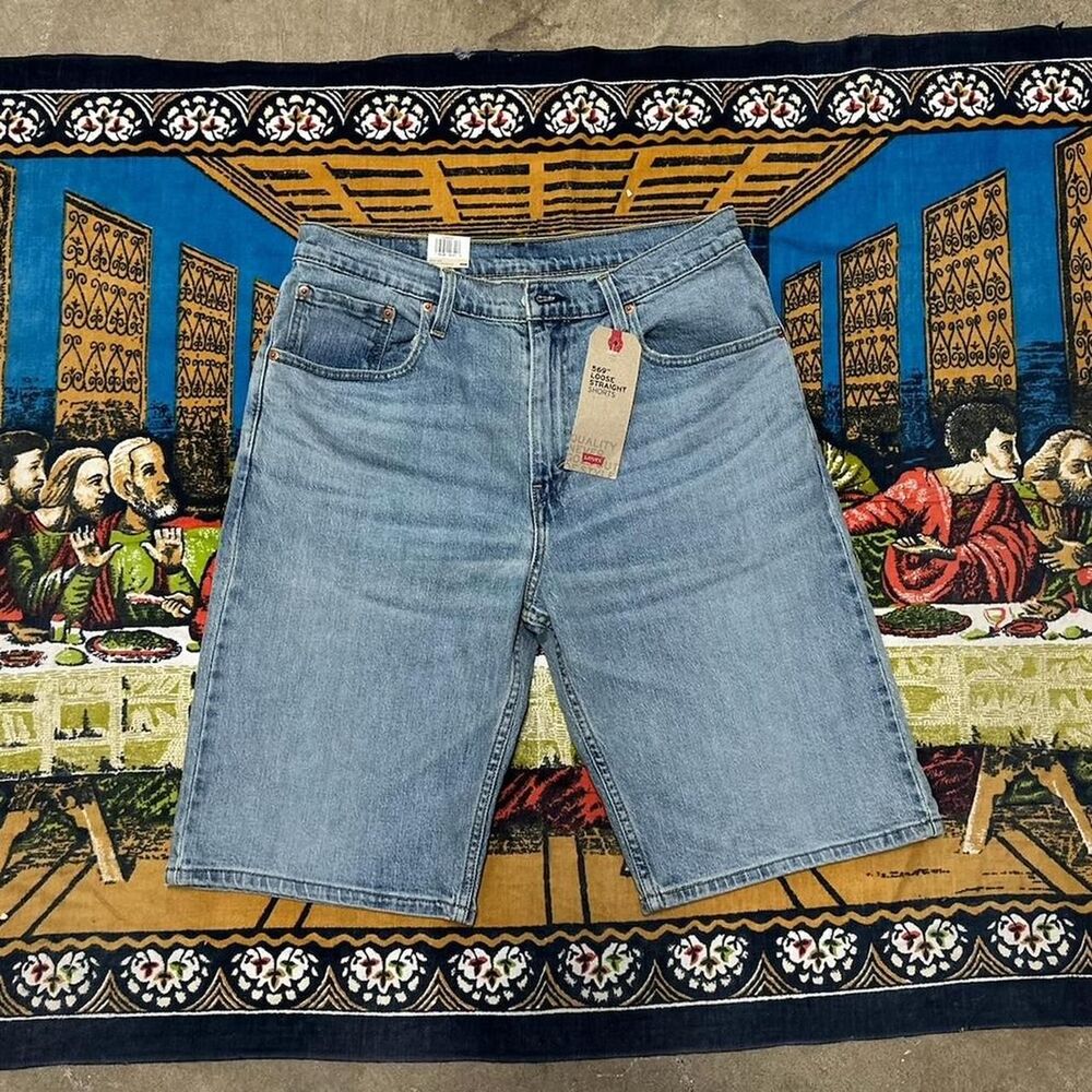 Levi's 569 blue denim shorts Size 31 BNWT light blue wash sandy skater jorts y2k